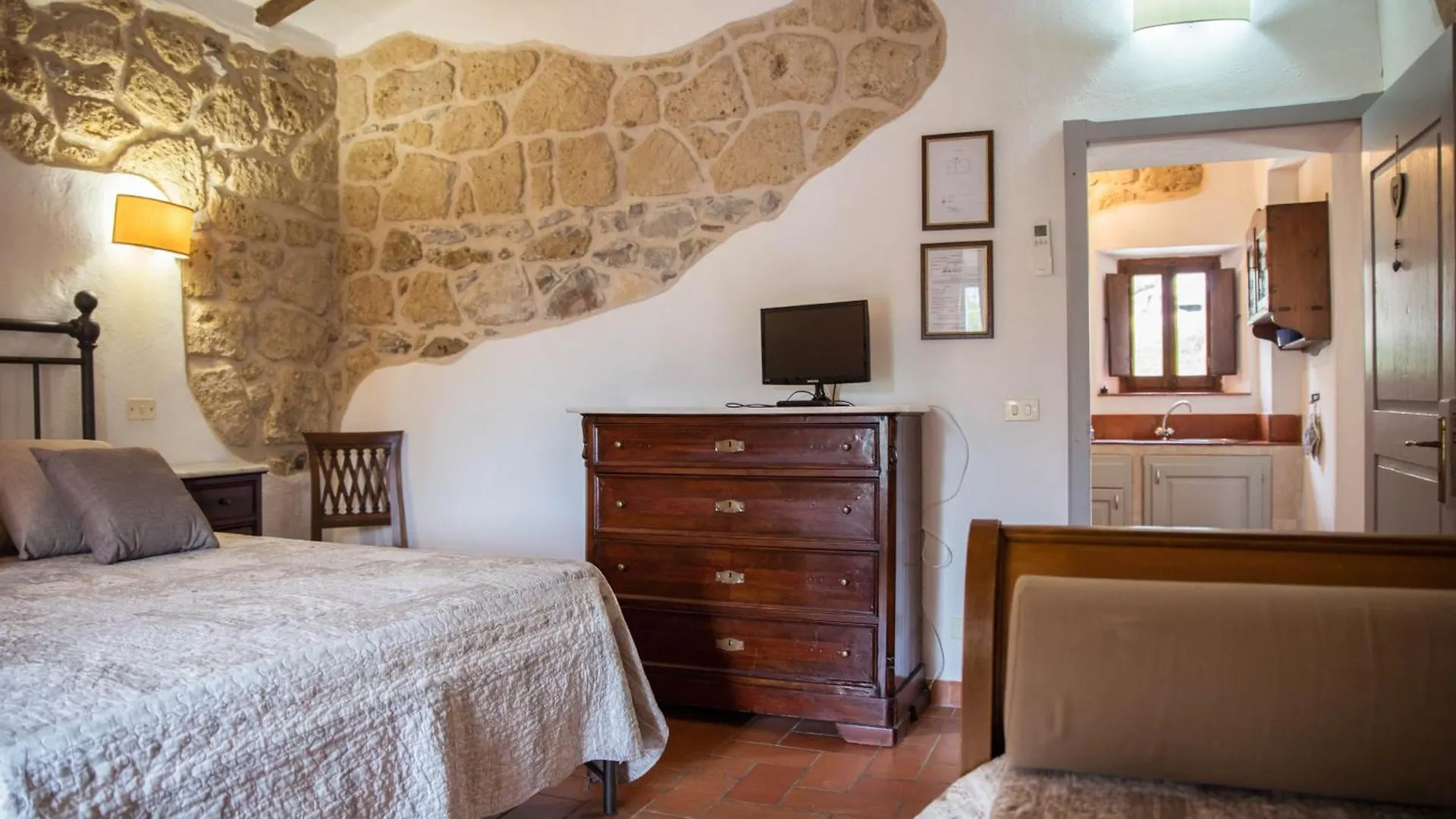 Bio Agriturismo Poggio Aione Saturnia 0*,